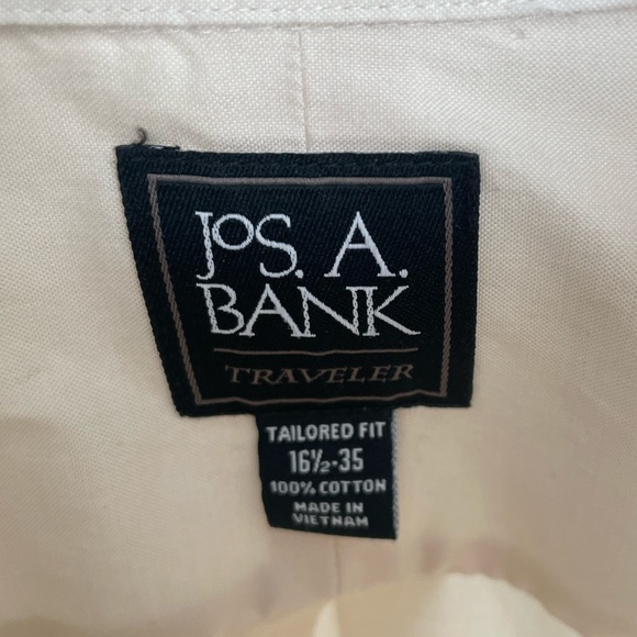 Traveler Collection Tailored Fit Button-Down Collar Creme Dress Shirt 16 1/2 35 - Picture 3 of 3